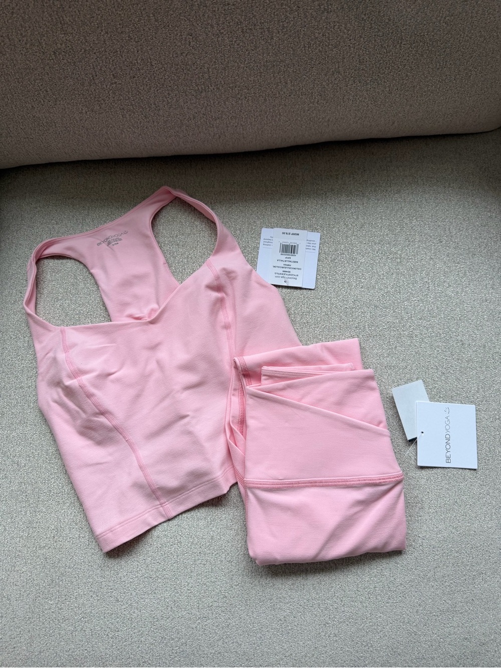 NWT Beyond Yoga Frosty Pink Set: Leggings & Intensity Racerback Cropped Tank Top - Picture 12 of 12
